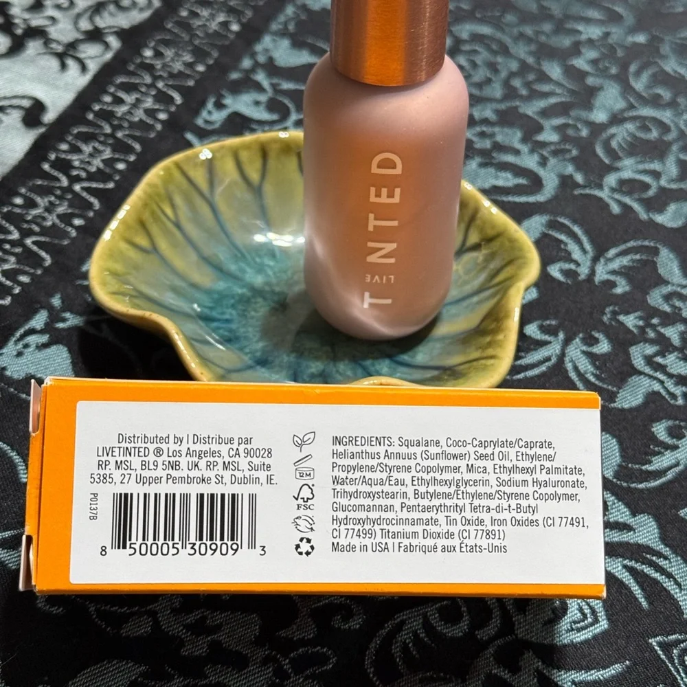 Live Tinted: Hueglow Jumbo Liquid Highlighter Drops